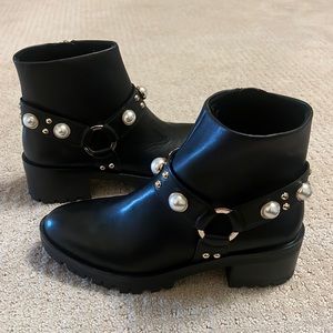 KARL LAGERFELD BOOTS